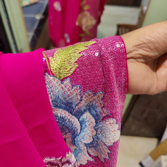 Designer Party wear Embellished Saree - Picture 5 of 7